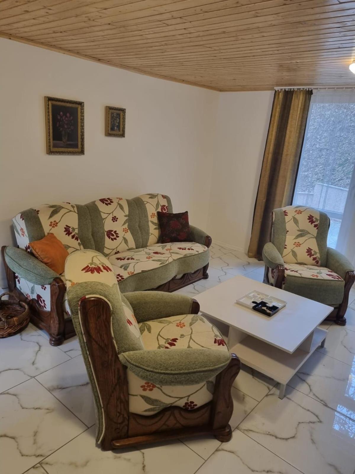 Pension Peklo Trutnov Exteriör bild