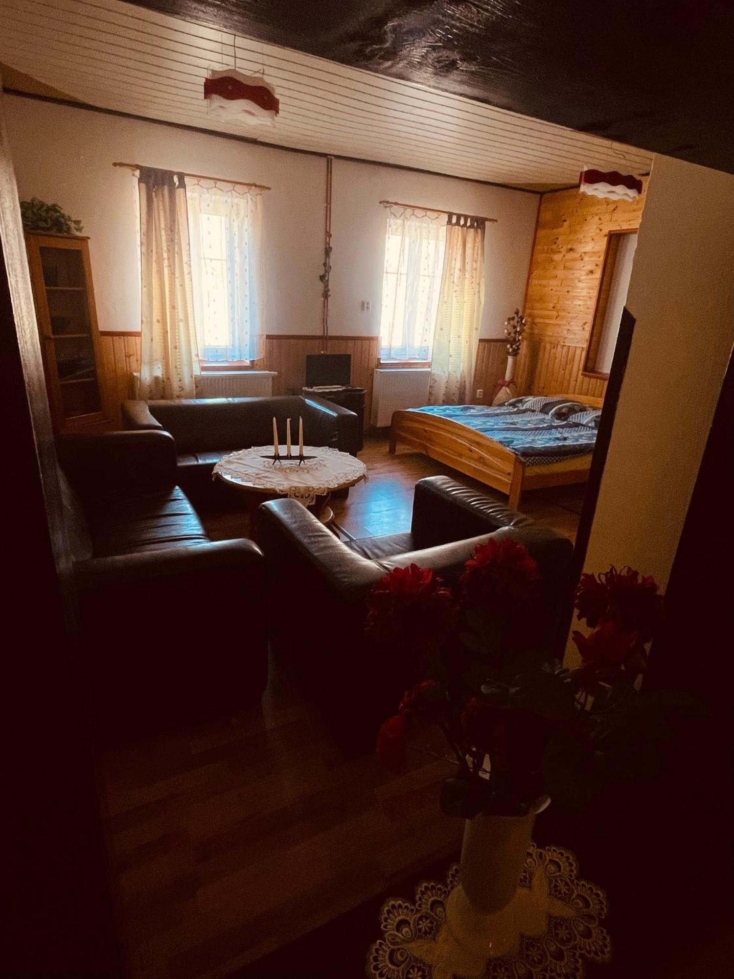 Pension Peklo Trutnov Exteriör bild